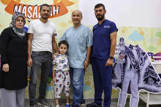 Antalya'da Ücretsiz Sünnet Hizmeti Yoğun İlgi Görüyor