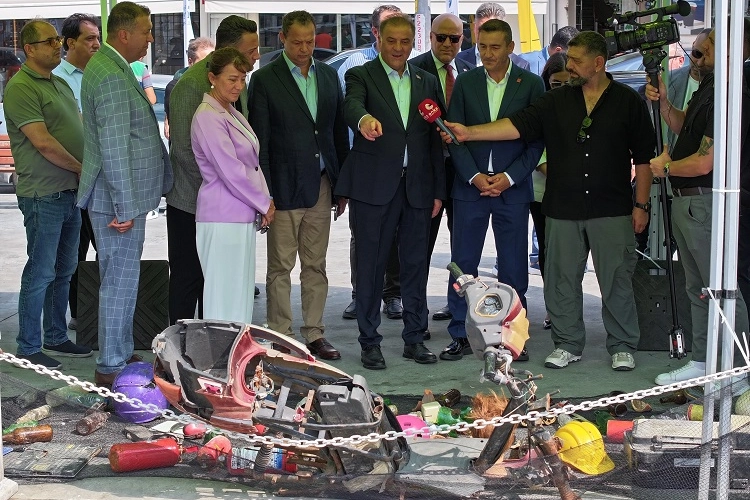 İstanbul'da Deniz Dibinde Şoke Eden Buluntular