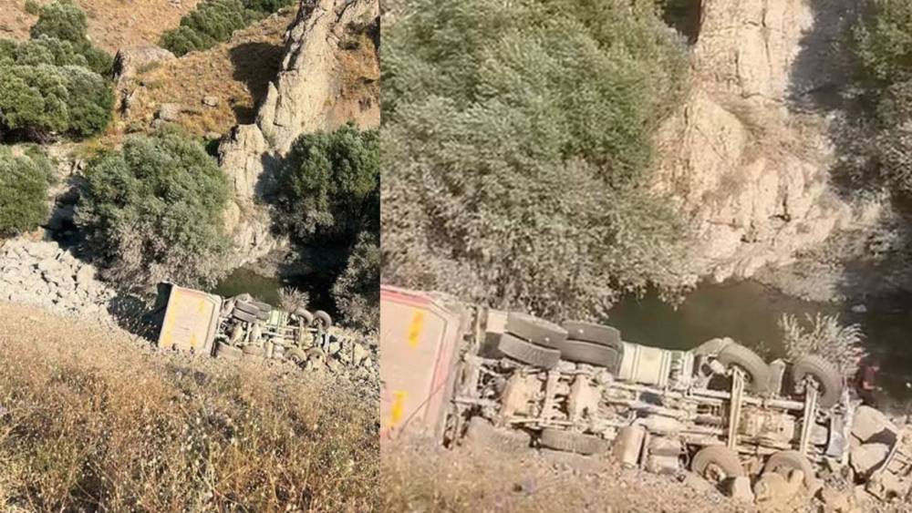 Hakkari'de Kamyon Kazası: Sürücü Hayatını Kaybetti