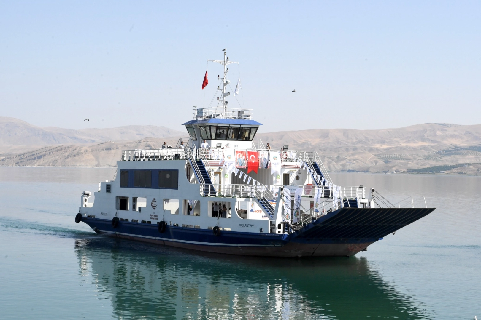 Malatya'da Yetim Çocuklar İçin Feribot Turu Düzenlendi
