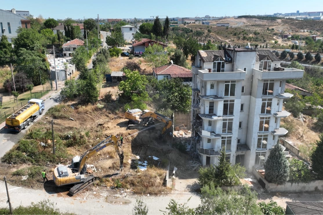 Kocaeli’de Kentsel Dönüşümde Son Aşama: Eski Yapılar Yıkılıyor