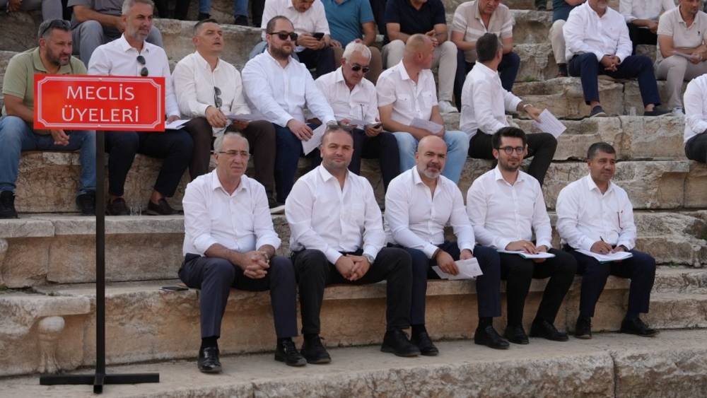 Düzce Meclisi Antik Tiyatrosunda İlk Toplantısını Gerçekleştirdi