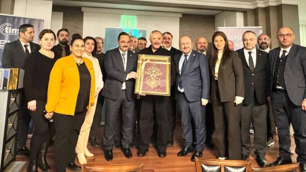 Medya İletişimde Yeni Hamleler