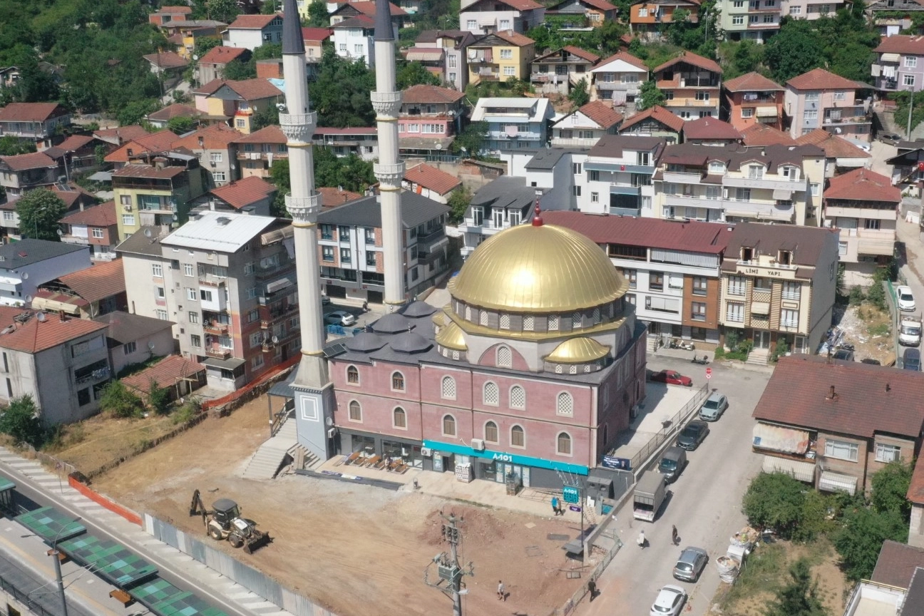 İzmit'te Çevre Düzenlemesi Başladı