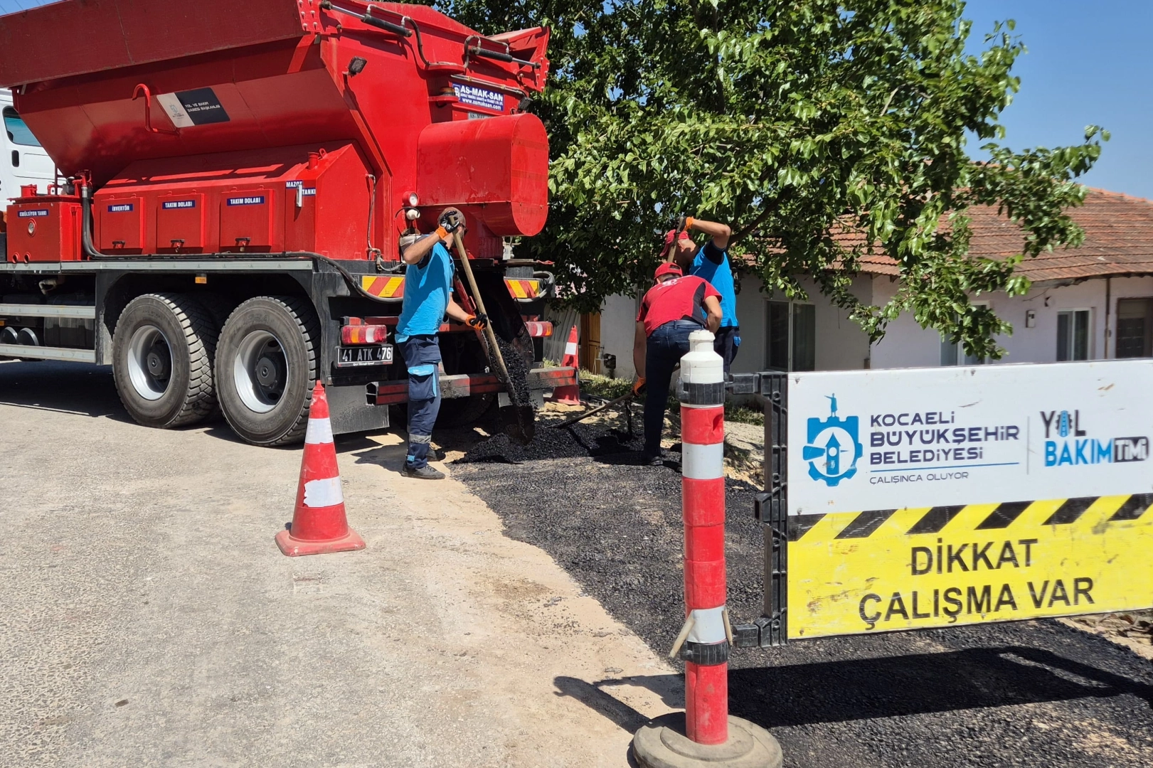 Kocaeli'de Hızlı Yol ve Kaldırım Onarımı