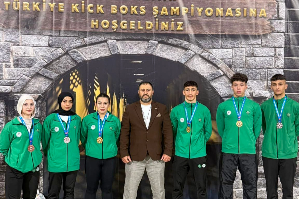 Başarıdan Madalyaya: Meramlı Sporcular Yine Zirvede