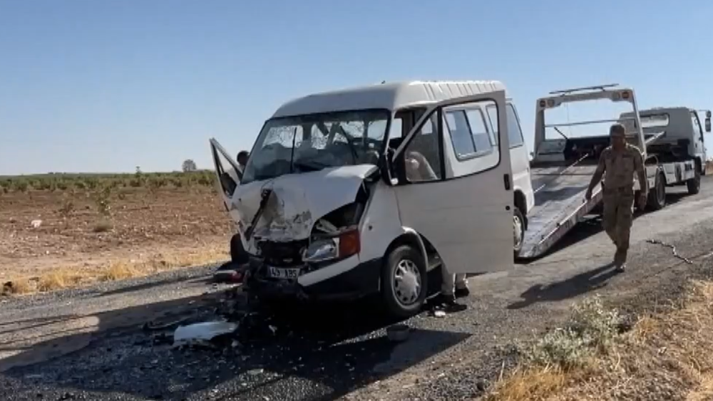 Şanlıurfa'da Kırsal Kaza: 15 Yaralı