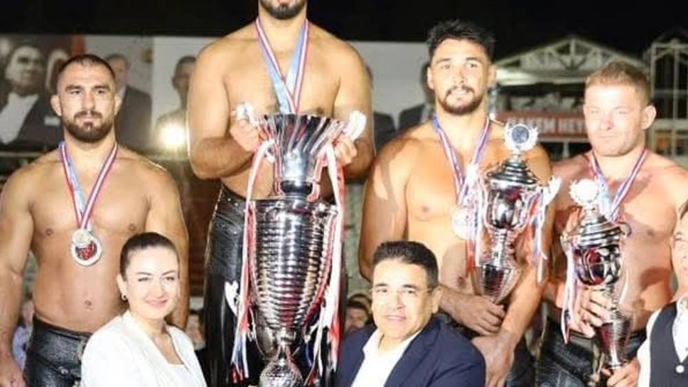 Enes Doğan Tarihi Elmalı Güreşlerinde Zirveye Çıktı