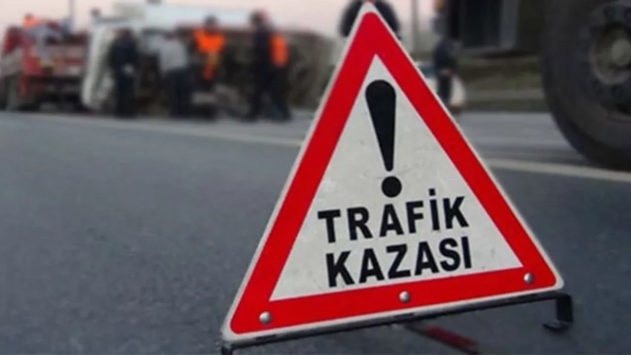 Niğde'de Trafik Kazası: 2 Ölü, 3 Yaralı