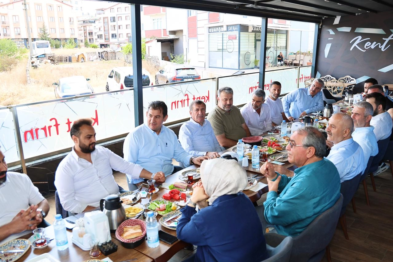 Kocaeli'nde Başkan-Esnaf Buluşması