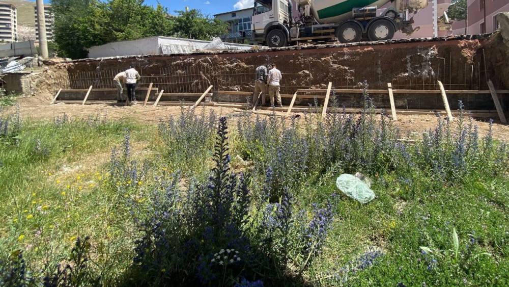 Bayburt'ta Şehir Temizliği ve Yenileme Çalışmaları Hız Kesmeden Devam Ediyor