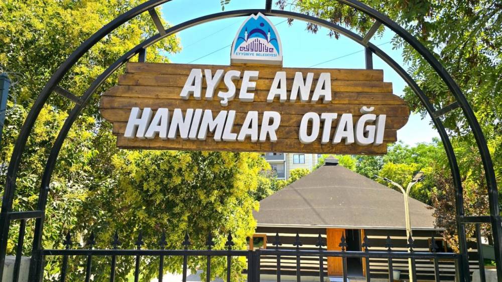 Ayşe Ana Hanımlar Otağı Kadınlara Destek Oluyor