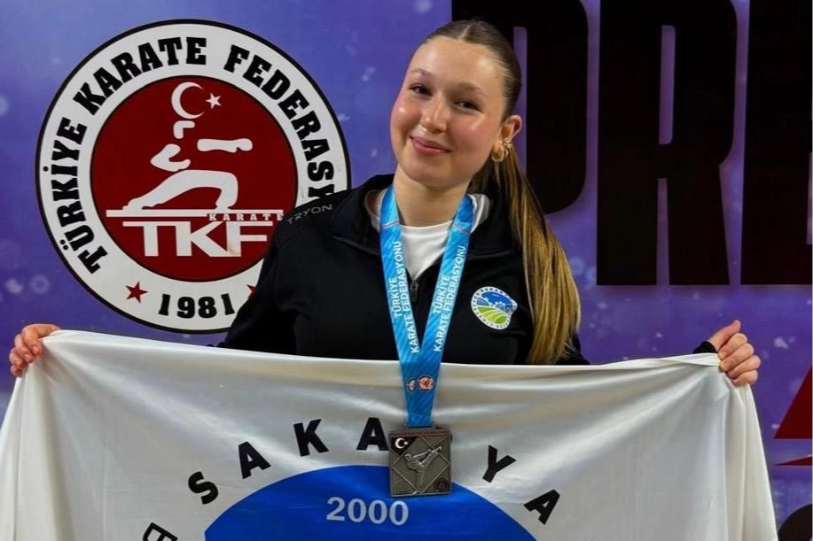  Sakaryalı Sporcular Başarıdan Başarıya Koşuyor 