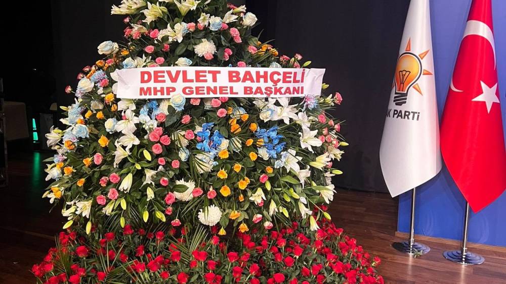 Bahçeli'den AK Parti'nin Yıldönümüne Özel Jest