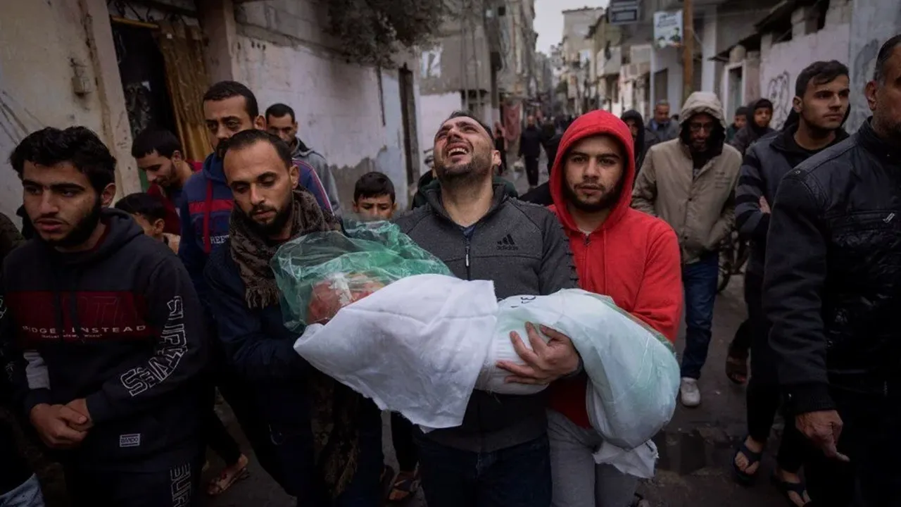 Gazze’de can kaybı 67 bin 938’e yükseldi
