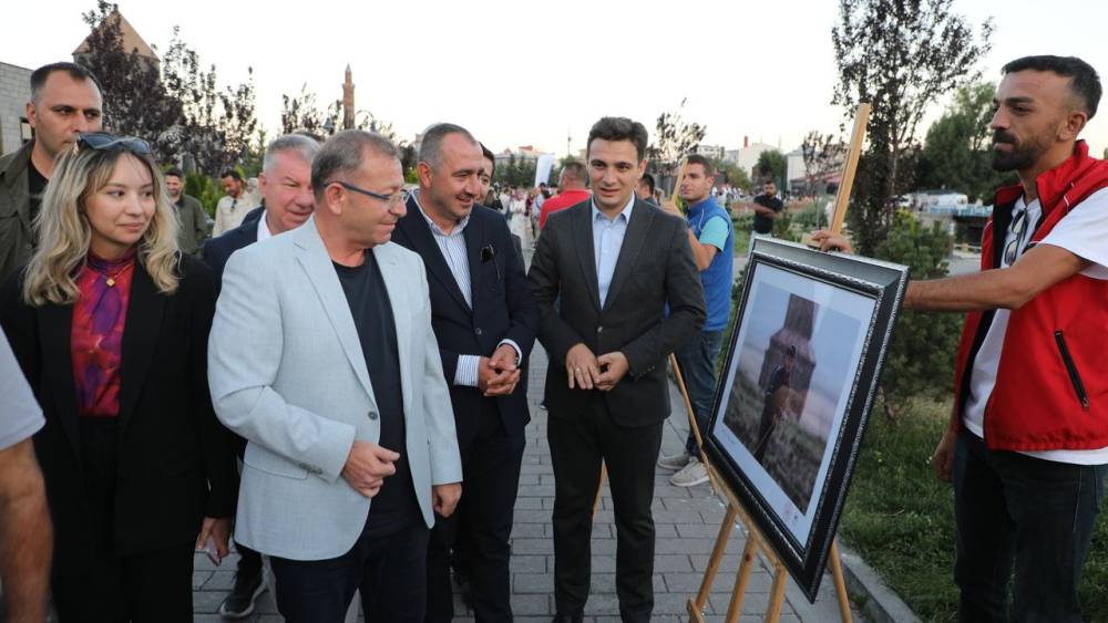 Kars'ta Tarihi Ani Sergisi Ziyaretçileri Ağırlıyor