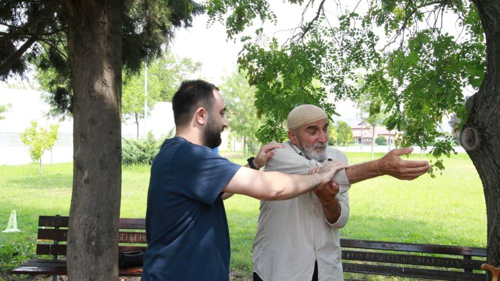 Kocaeli’de Alzheimer Merkezi Bireylere Umut Oluyor
