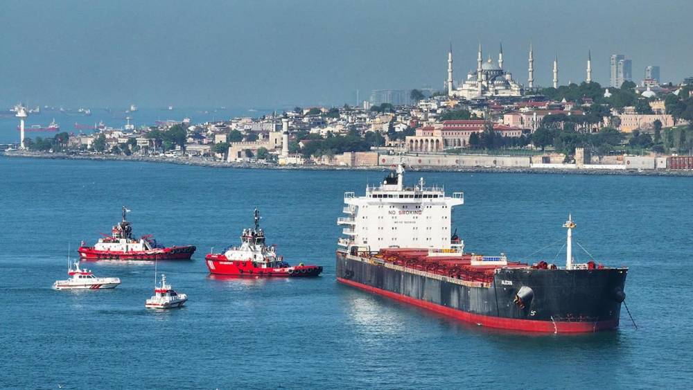 Boğazlardan Geçen Gemilerde Düşüş Yaşandı