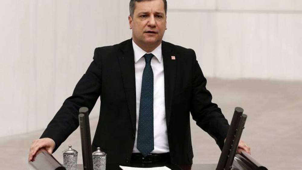 CHP'li Özgür Ceylan’dan çarpıcı iddia: 130 bin mülteci askerlik listesine alındı