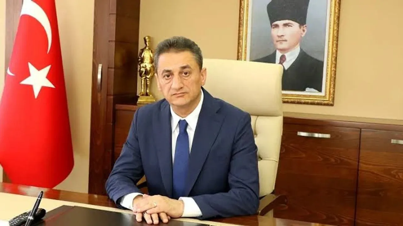 Vali Erol Karaömeroğlu Ankara’da Son Yolculuğuna Uğurlanıyor