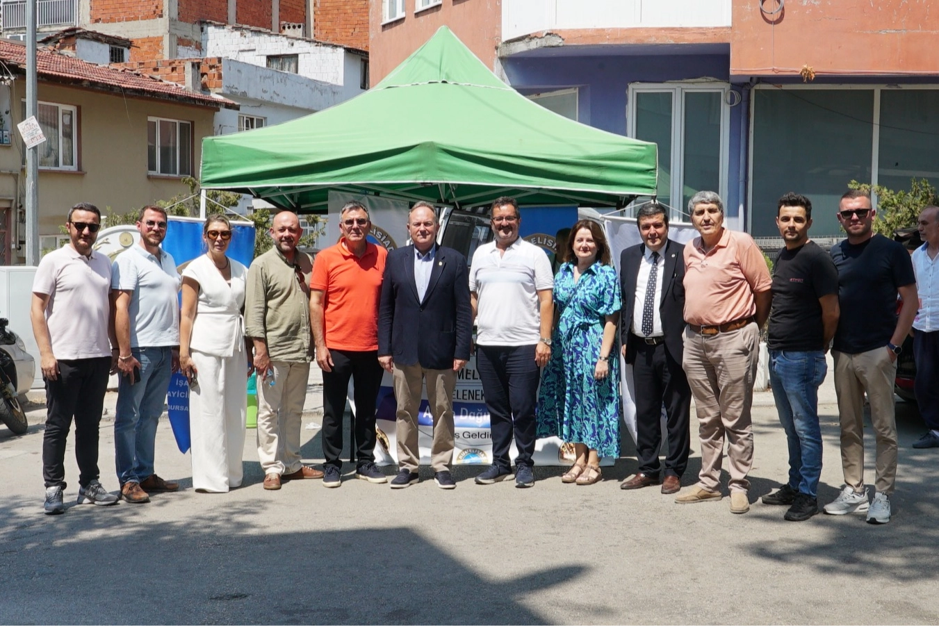 Bursa'da Aşure İkramı Coşkusu 