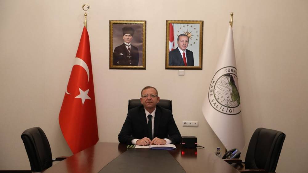 Kars'ta Vali Karaömeroğlu'na Veda
