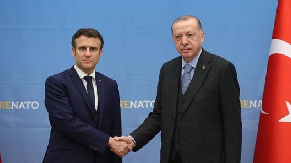 Erdoğan ve Macron Telefonla Görüştü