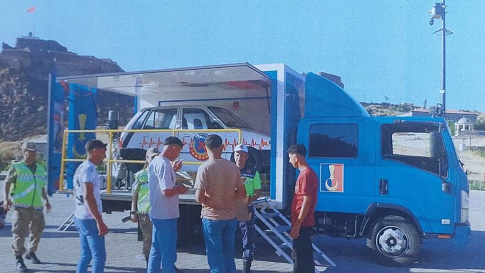 Kars’ta Güvenli Sürüş Eğitimi Verildi