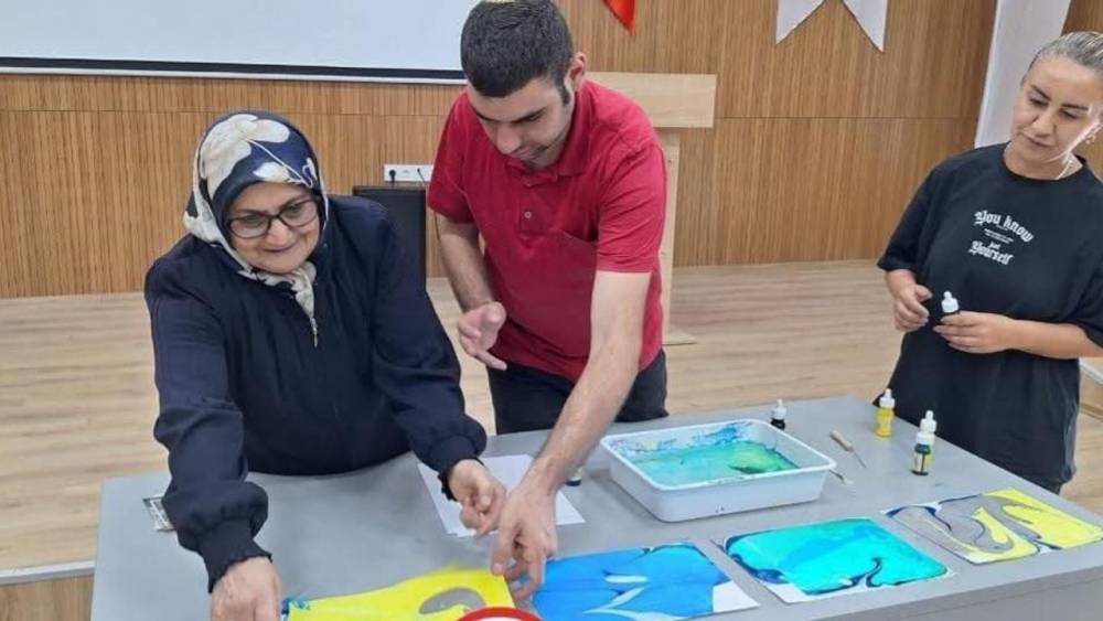  Ebru Sanatıyla Dolu Anılar Etkinliği 
