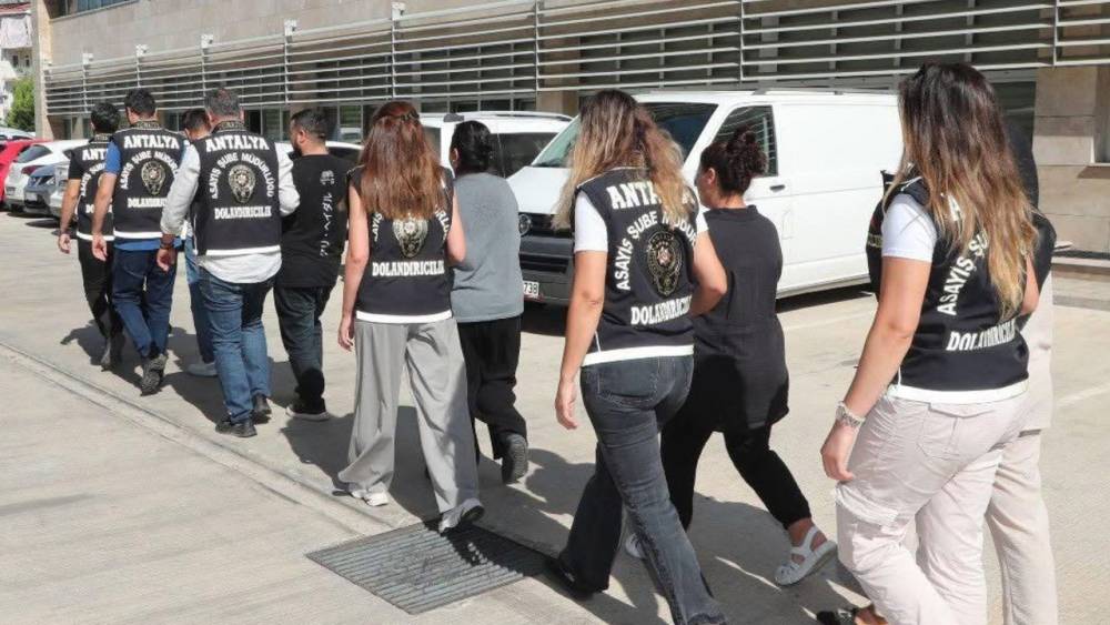 Antalya'da Beyaz Eşya Dolandırıcılığı Operasyonu