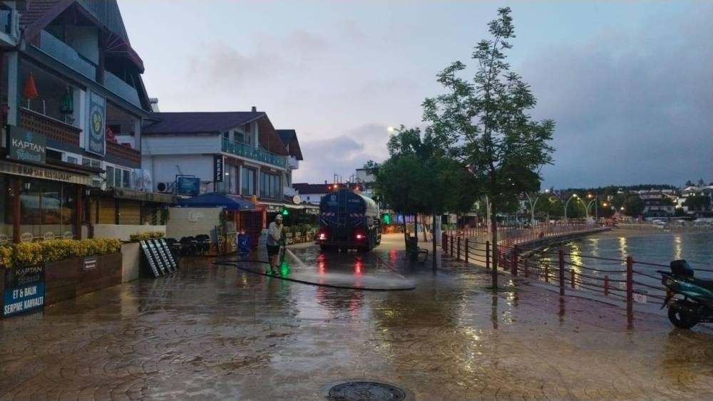 Sahil Temizliği Seferberliği Kocaeli'de Sürüyor