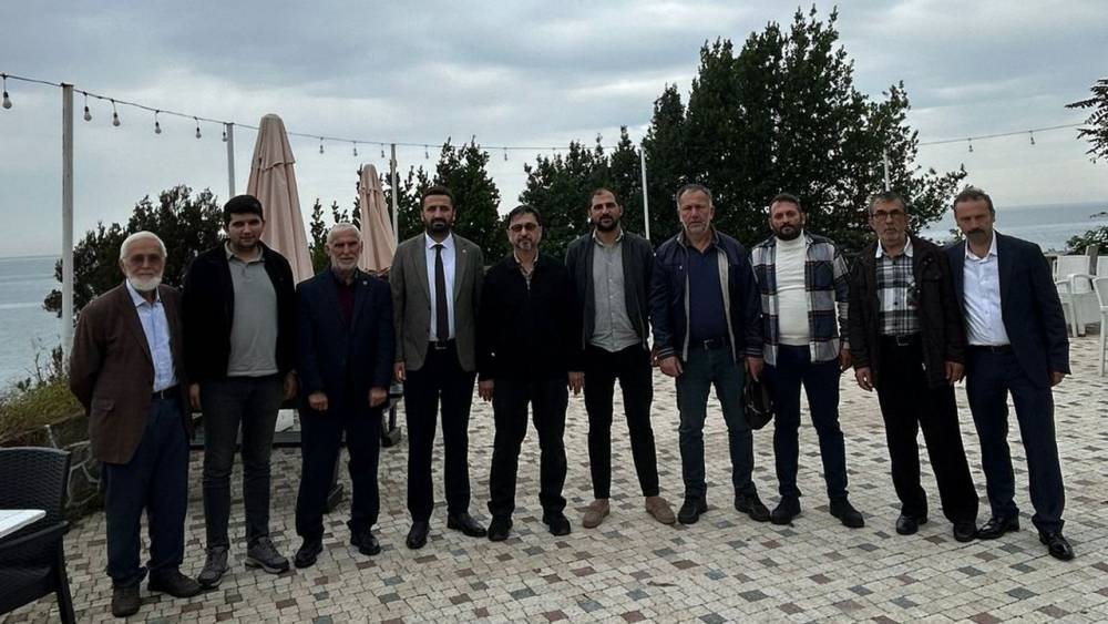 Saadet partililer muhtarlarla kahvaltıda buluştu