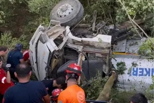 Bursa'da Trajik Kaza: 3 Kişi Hayatını Kaybetti