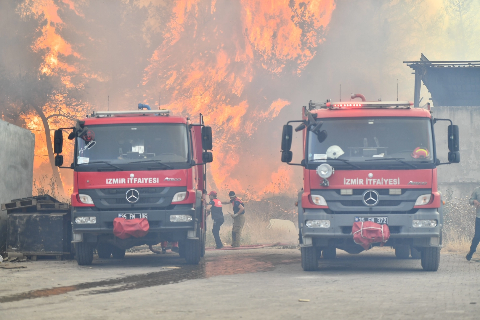 İzmir'de Orman Yangınına Karşı Seferberlik