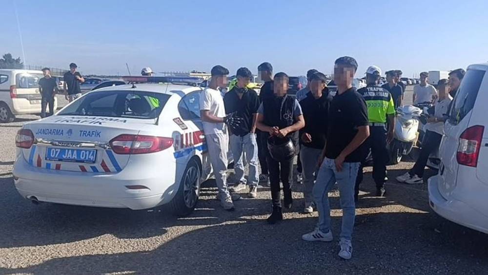 Manavgat’ta motosikletçilere 220 bin lira ceza