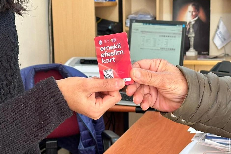 Emekli Efeslim Kart Emeklilere Destek Sağlıyor