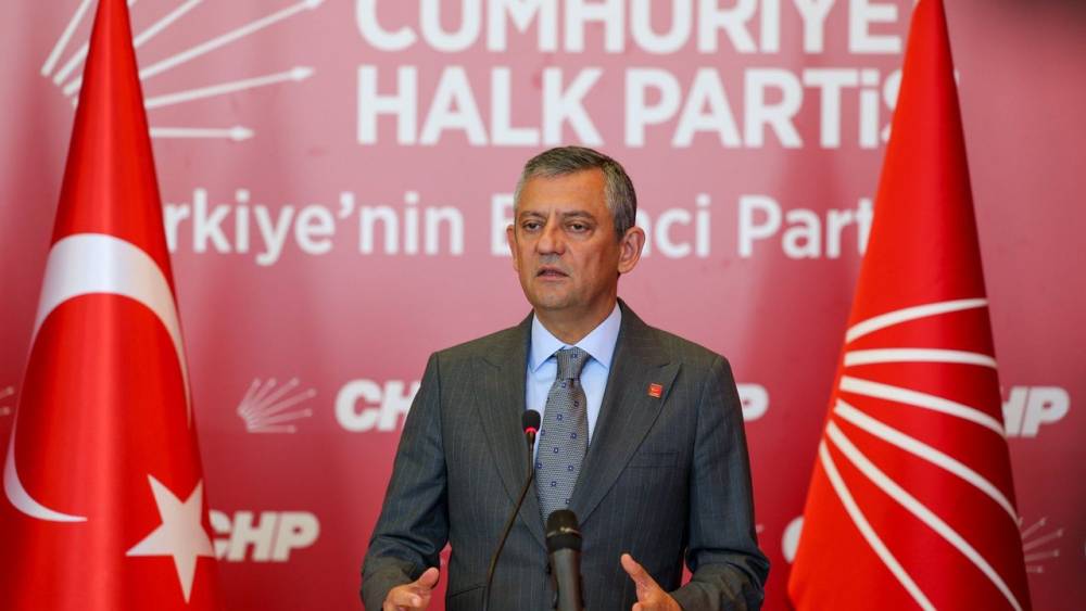 Özgür Özel’e yumruklu saldırıda karar: Sanığa 12 ay hapis