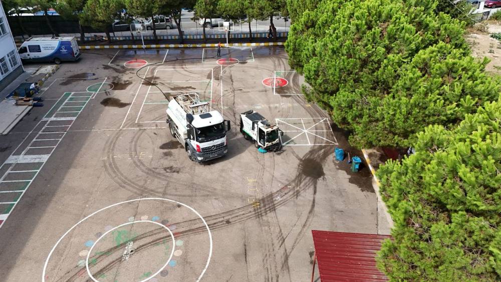 Okullarda Yeni Sezona Hazırlık Rüzgarı